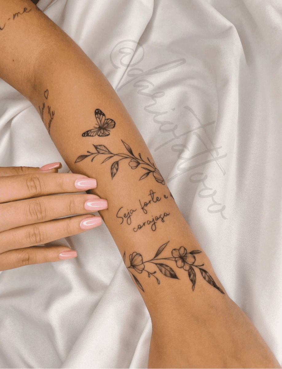 Tatuagens Femininas no Braço