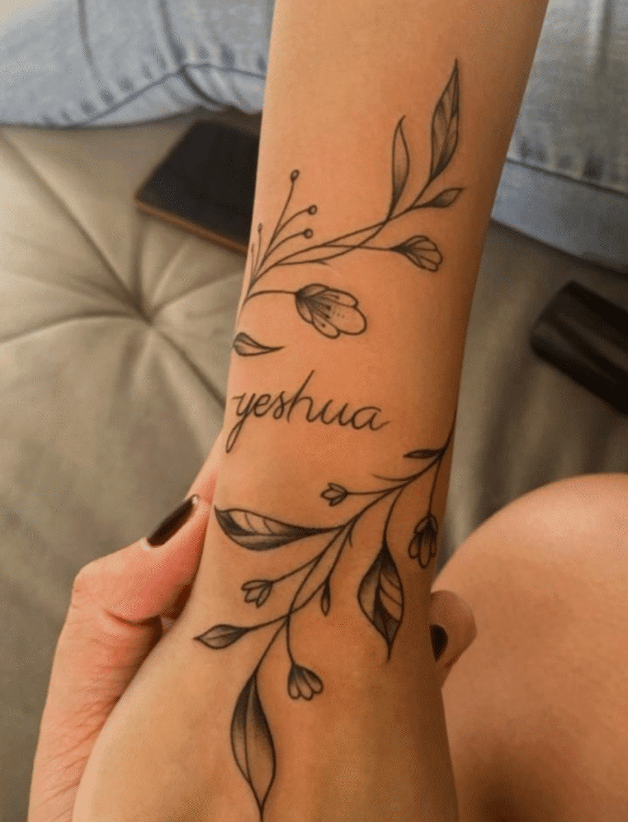 Tatuagens Femininas no Braço