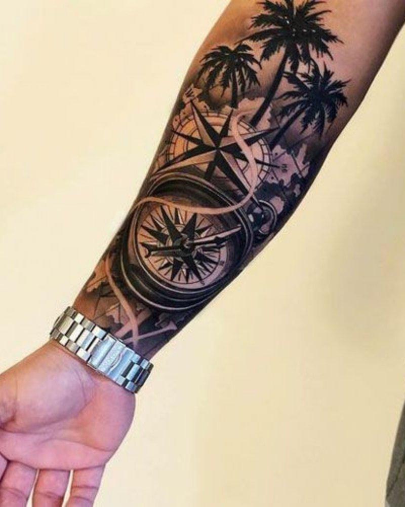 Tatuagem masculina no braço