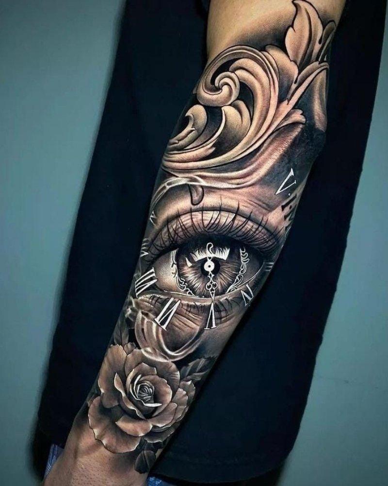 Tatuagem masculina no braço