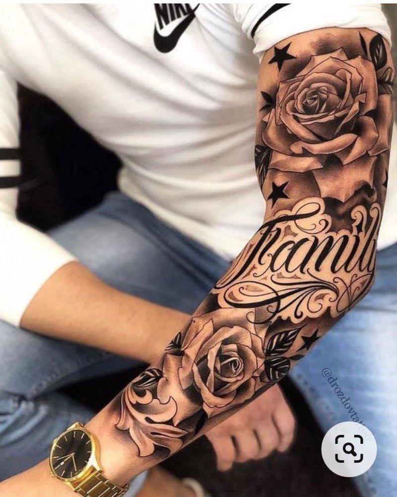 Tatuagem masculina no braço