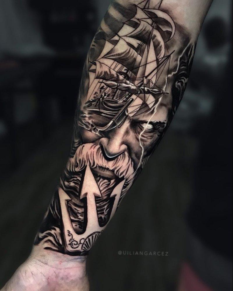 Tatuagem masculina no braço
