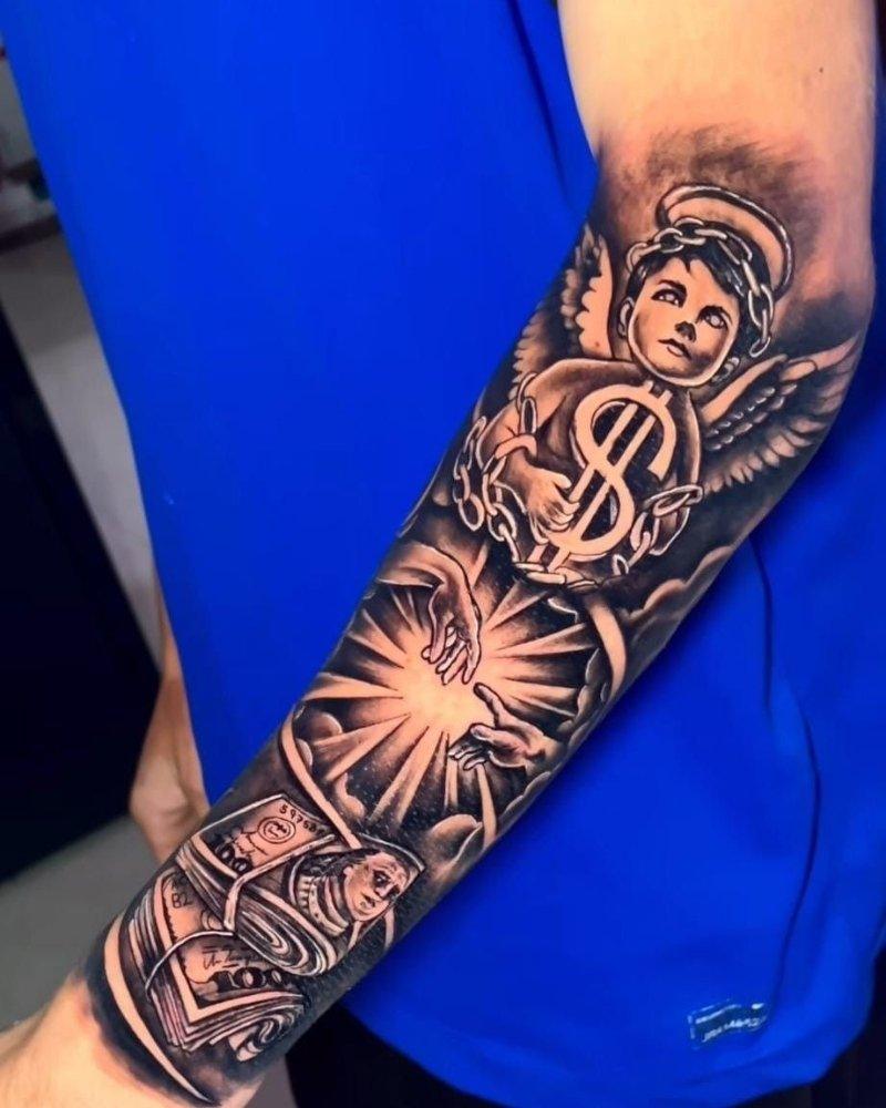 Tatuagem masculina no braço