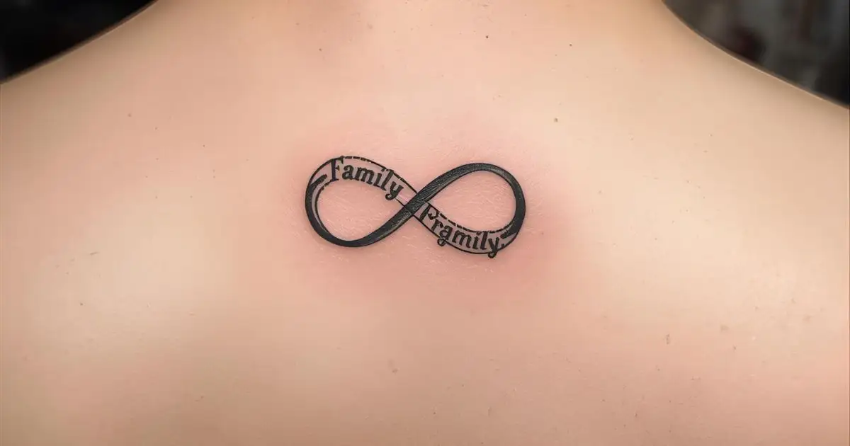 Tatuagens Masculinas Pequenas nas Costas