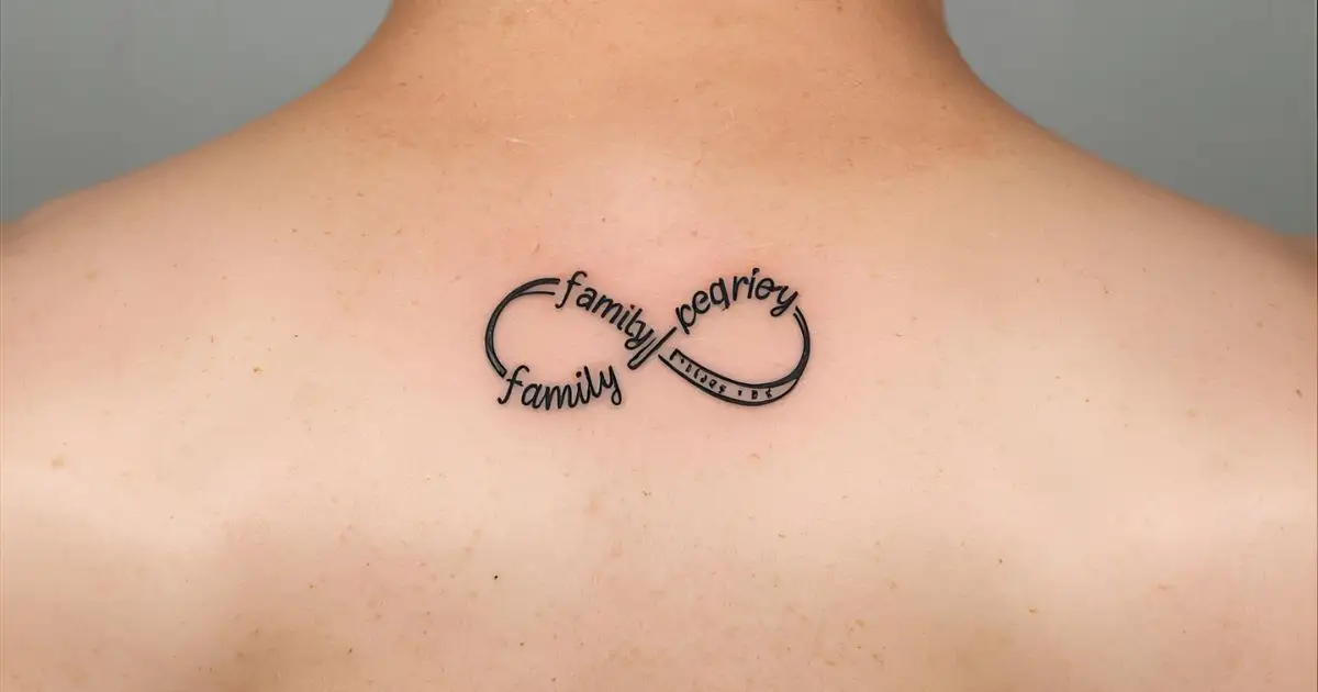 Tatuagens Masculinas Pequenas nas Costas